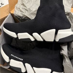 Like new Balenciaga speed 2.0 lt.